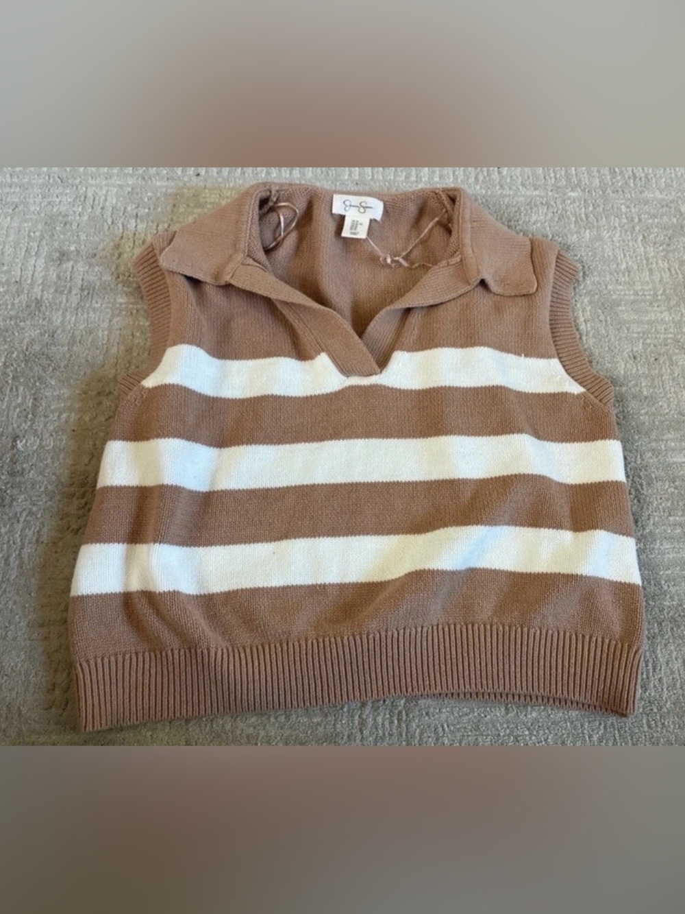 Jessica Simpson Brown & White Striped V-Neck Sleeveless Sweater Vest